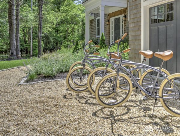 Hamptons Home 1020380