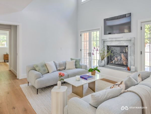Hamptons Home 1020380