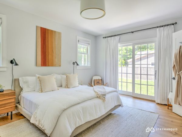 Hamptons Home 1020380