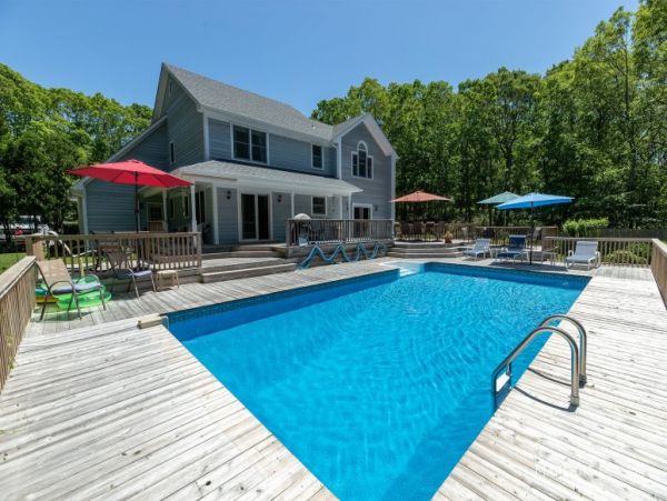 Hamptons Home 1020381