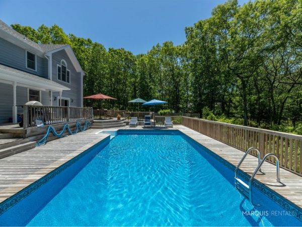 Hamptons Home 1020381