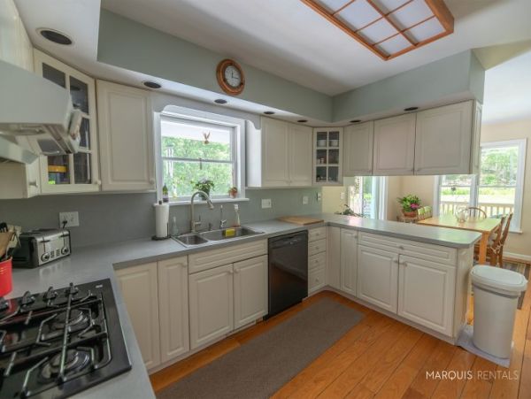 Hamptons Home 1020381