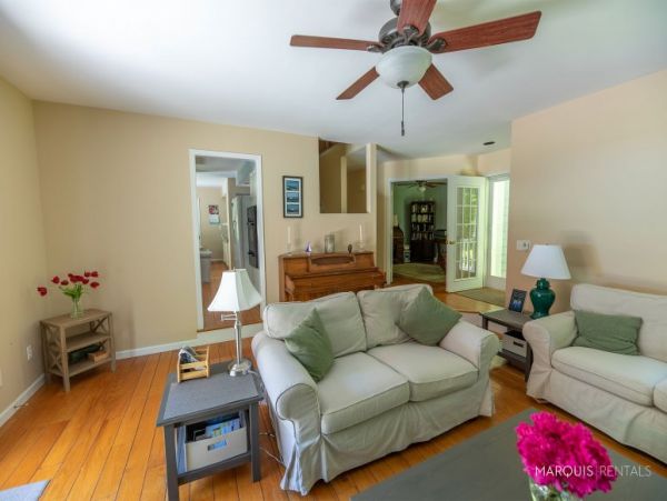 Hamptons Home 1020381