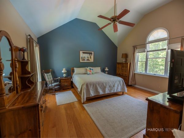 Hamptons Home 1020381