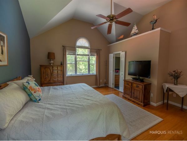 Hamptons Home 1020381