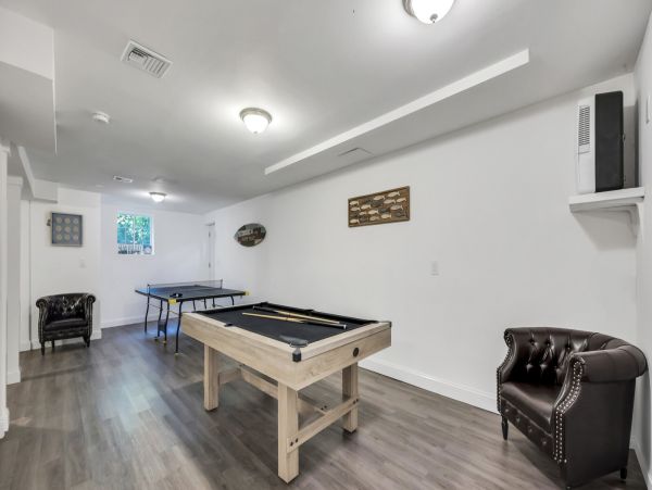 Southampton Luxury Vacation Rental - Hamptons Home with Pool & Spa