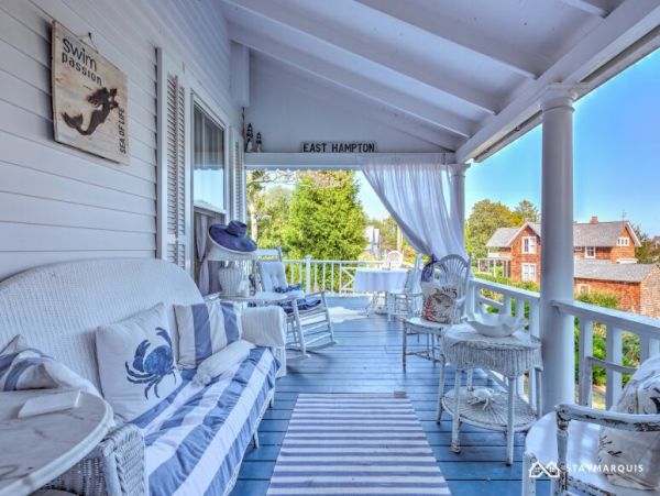 Hamptons Home 1020385