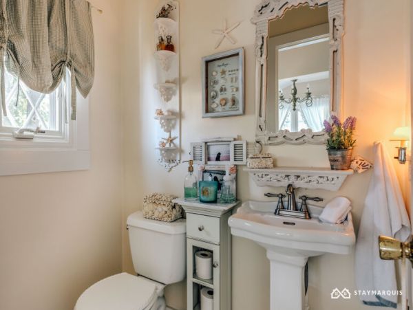 Hamptons Home 1020385