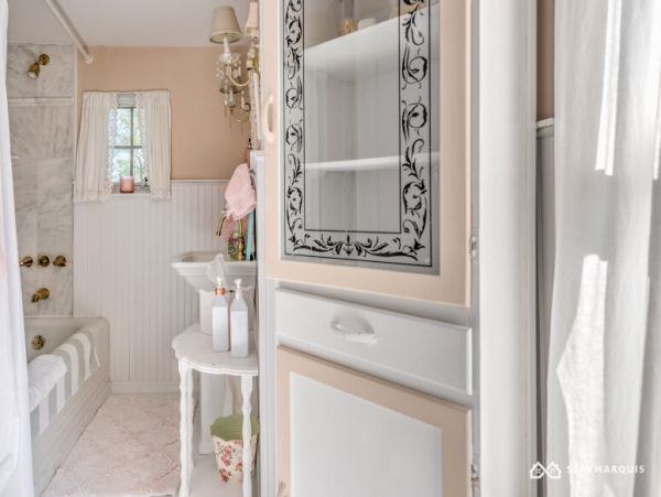 Hamptons Home 1020385
