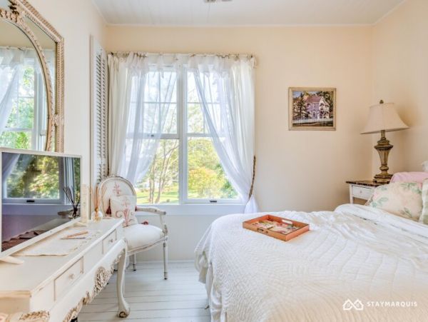 Hamptons Home 1020385