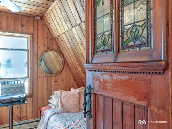 Hamptons Home 1020386