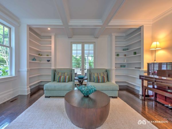 Hamptons Home 1020387
