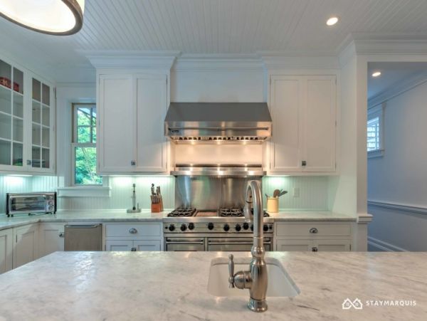 Hamptons Home 1020387