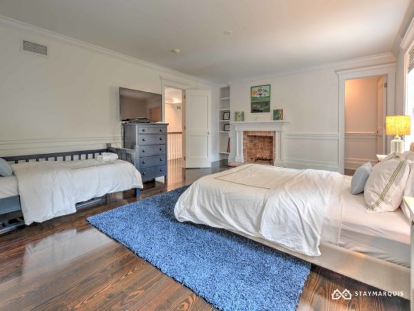 Hamptons Home 1020387