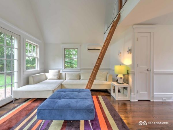 Hamptons Home 1020387