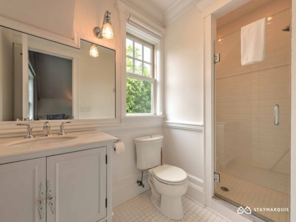 Hamptons Home 1020387