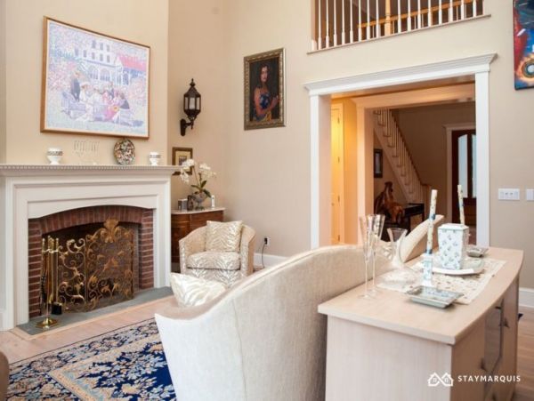 Hamptons Home 1020388