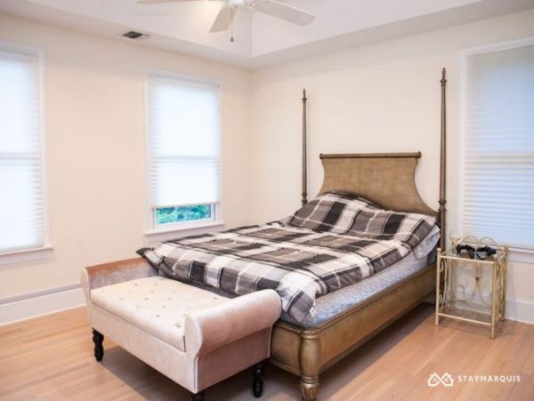 Hamptons Home 1020388