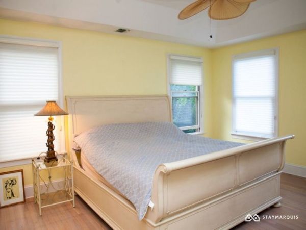 Hamptons Home 1020388