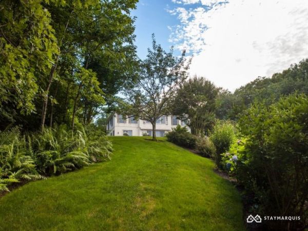 Hamptons Home 1020388