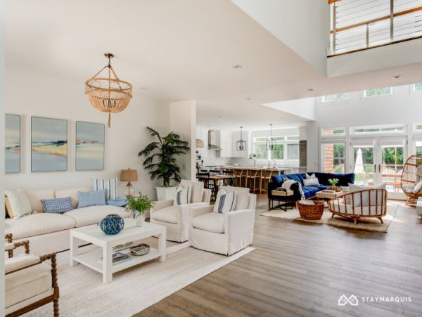 Hamptons Home 1020389