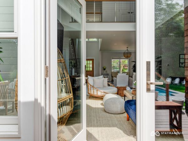 Hamptons Home 1020389