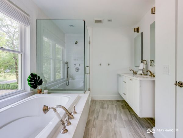 Hamptons Home 1020389