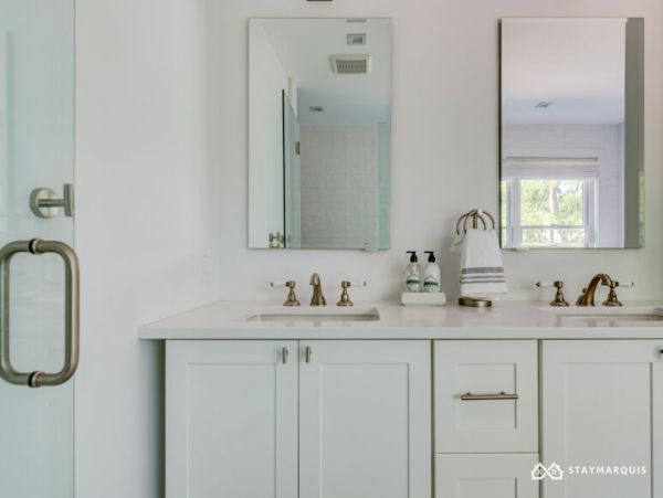 Hamptons Home 1020389