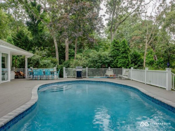 Hamptons Home 1020391