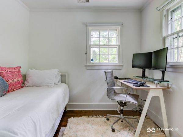 Hamptons Home 1020391