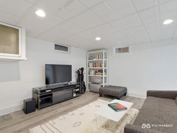Hamptons Home 1020391