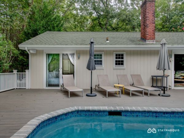 Hamptons Home 1020391