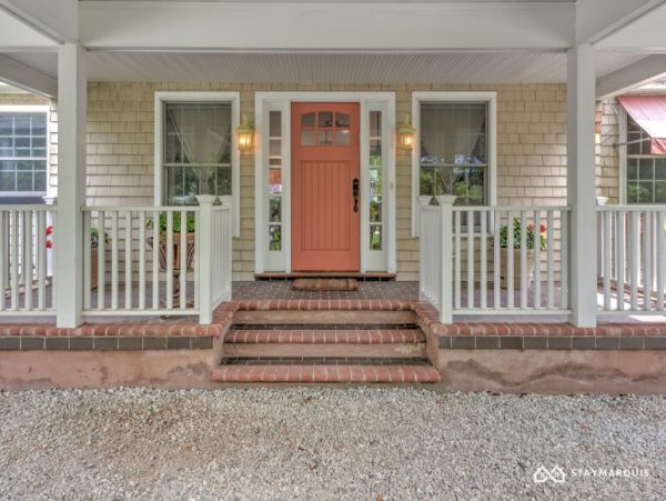 Hamptons Home 1020392