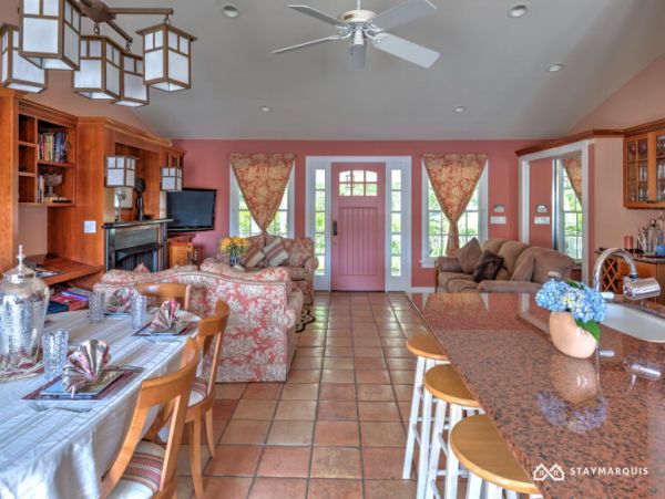 Hamptons Home 1020392