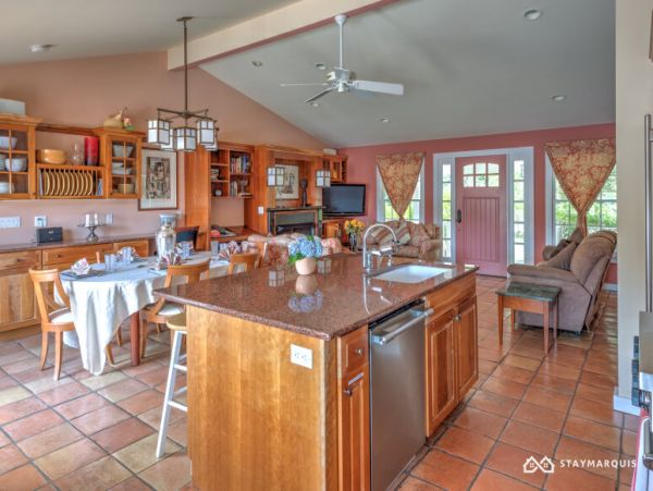 Hamptons Home 1020392