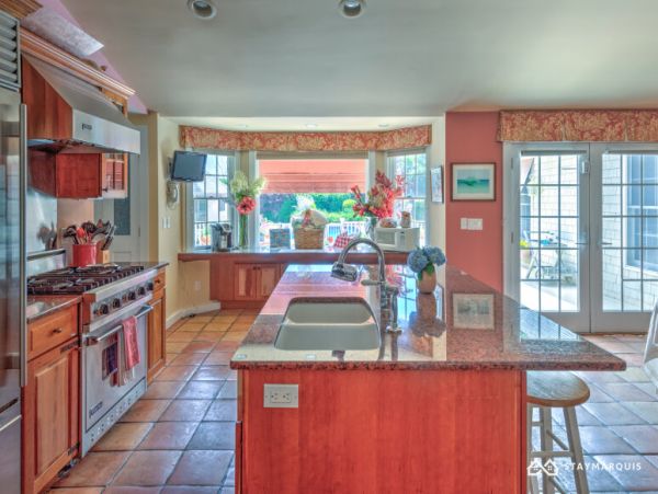Hamptons Home 1020392