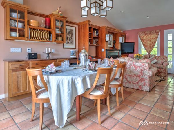 Hamptons Home 1020392
