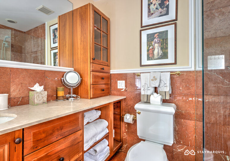 Hamptons Home 1020392