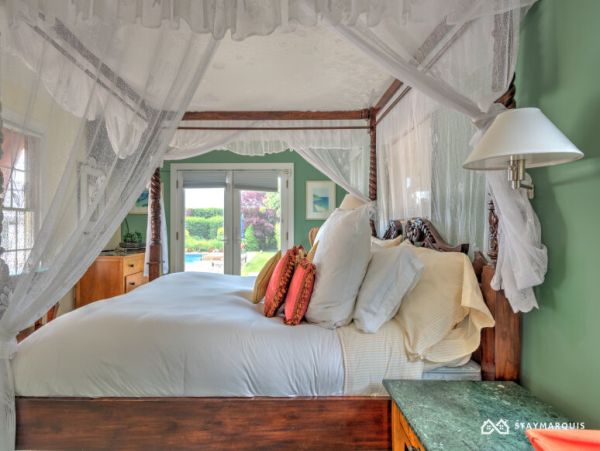 Hamptons Home 1020392