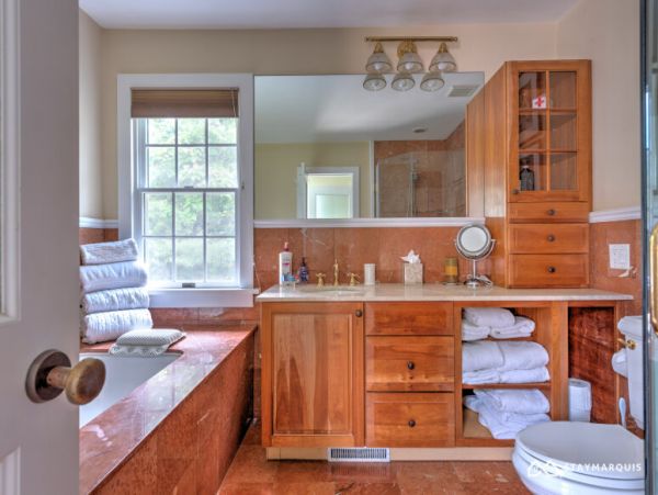 Hamptons Home 1020392