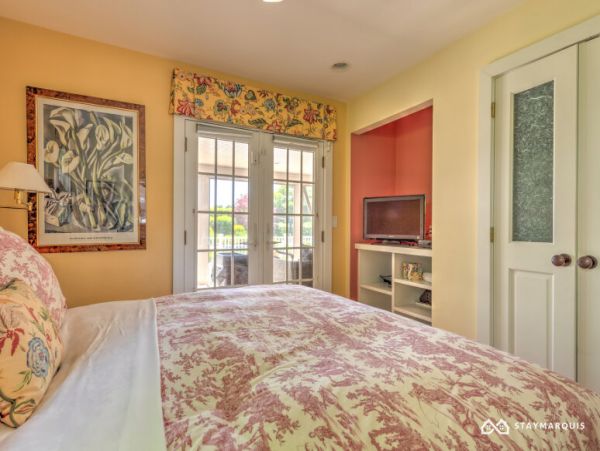 Hamptons Home 1020392