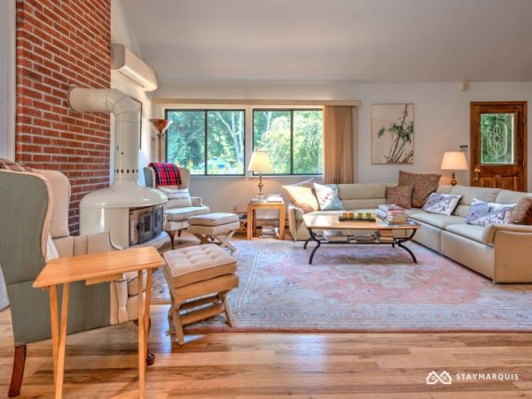 Hamptons Home 1020393