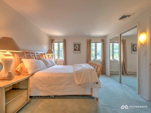 Hamptons Home 1020393
