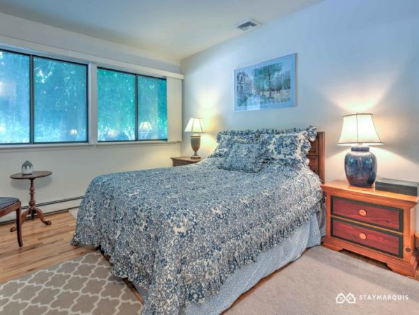 Hamptons Home 1020393