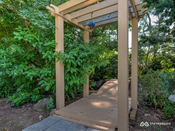 Hamptons Home 1020393