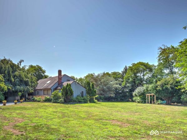 Hamptons Home 1020393