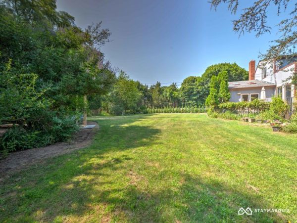 Hamptons Home 1020393