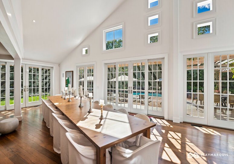 Hamptons Home 1020394