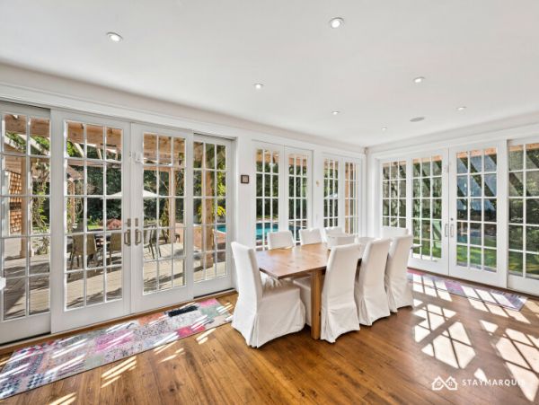 Hamptons Home 1020394