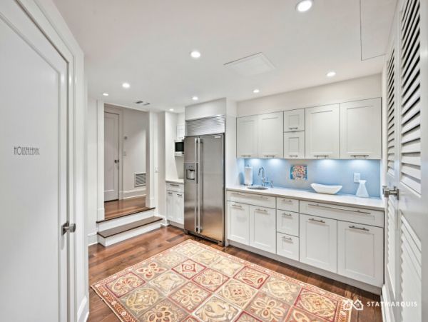 Hamptons Home 1020394